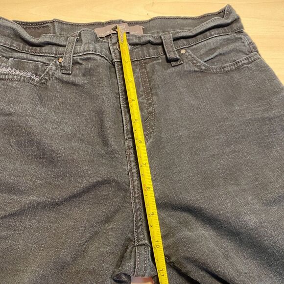 Levi’s Perfectly Slimming 512 Bootcut Black Jeans Size 6M EUC - Picture 7 of 8